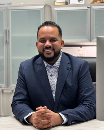 Mahad Mohamed - Founder & CEO